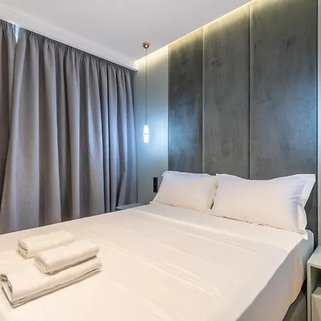 Center Πανσιόν 4*