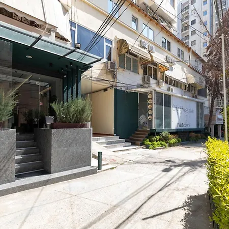 Center 4* Τίρανα